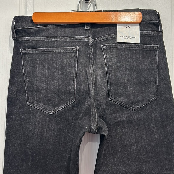 Banana Republic Women’s Mid Rise Fitted Through Leg Ankle Length Jeans, Size 29 - Picture 4 of 9